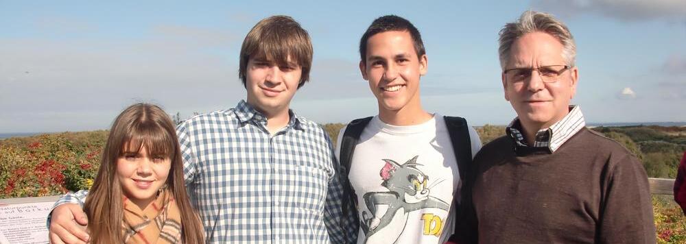 Austauschschüler mit Gastfamilie