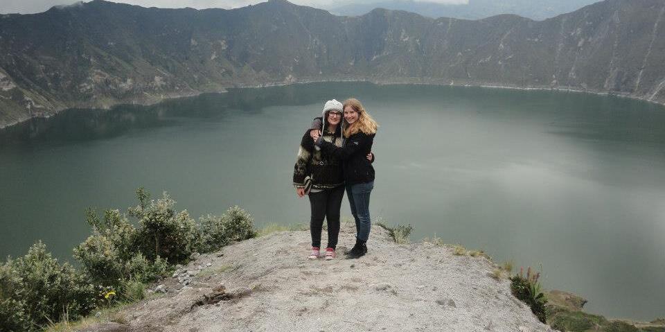 Austauschschülerin Ronja beim Quilotoa-See