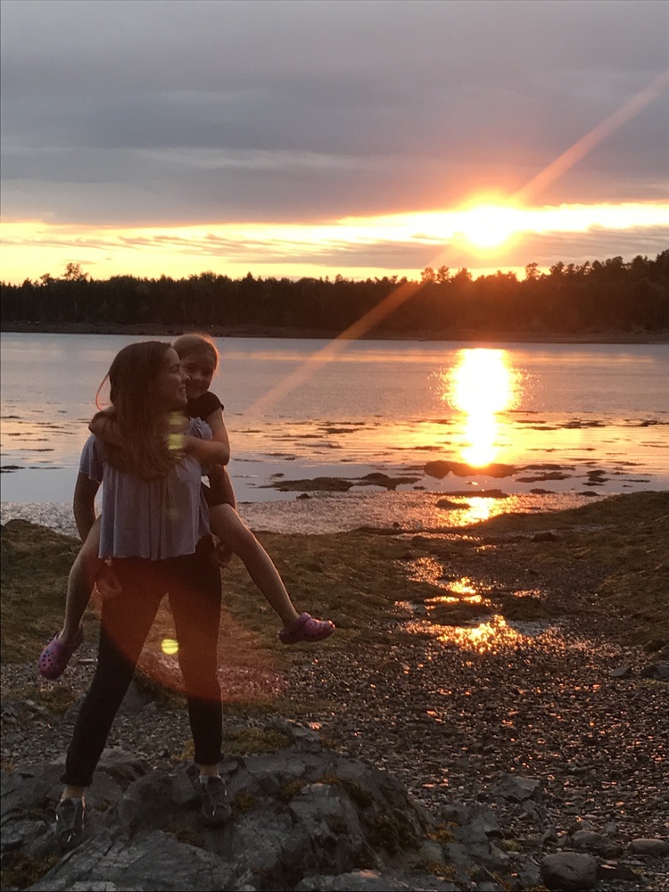 Anna-Maria mit ihrer Gastschwester