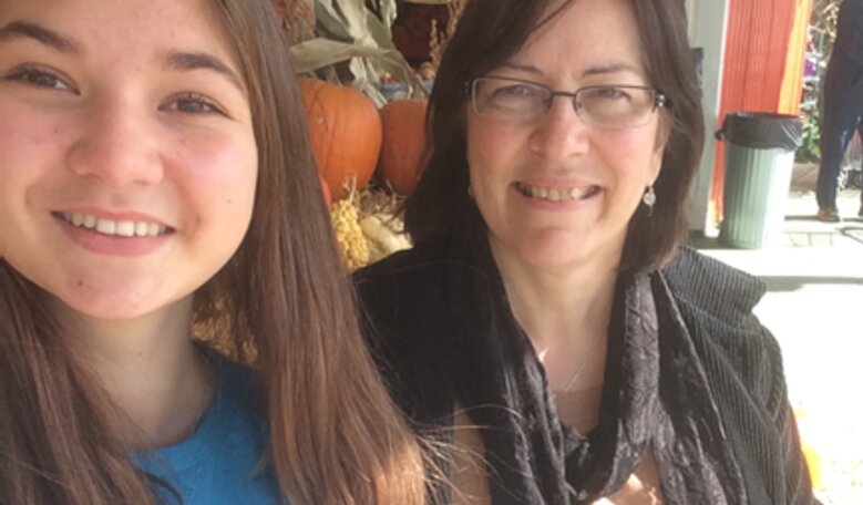 Indra mit ihrer Gastmutter