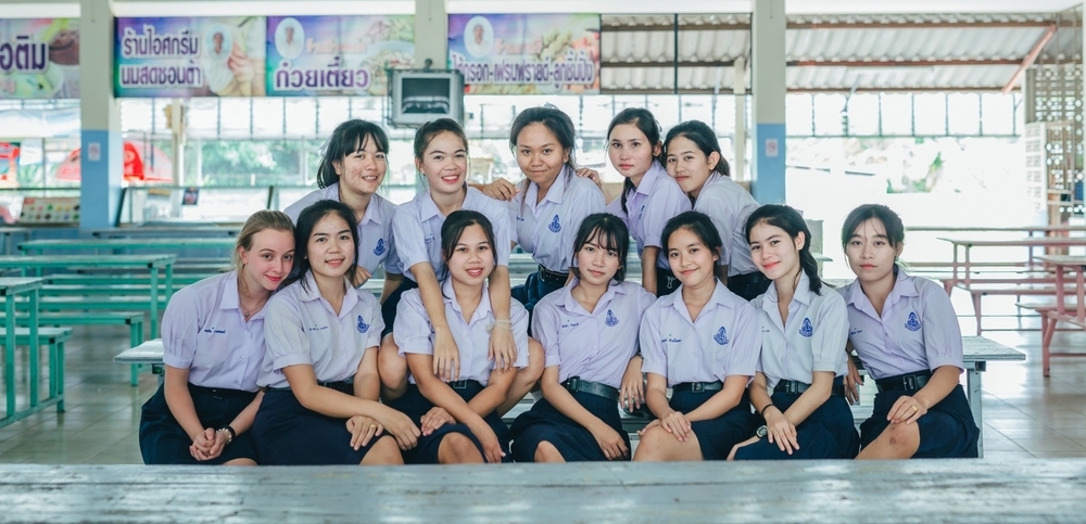 Meret mit ihrer Schulklasse