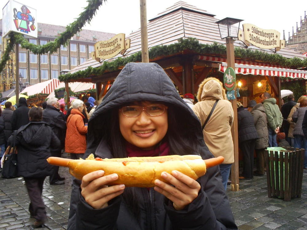 Suparada liebt die deutschen Bratwürste