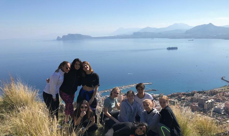 Mit Freunden die tolle Aussicht genießen