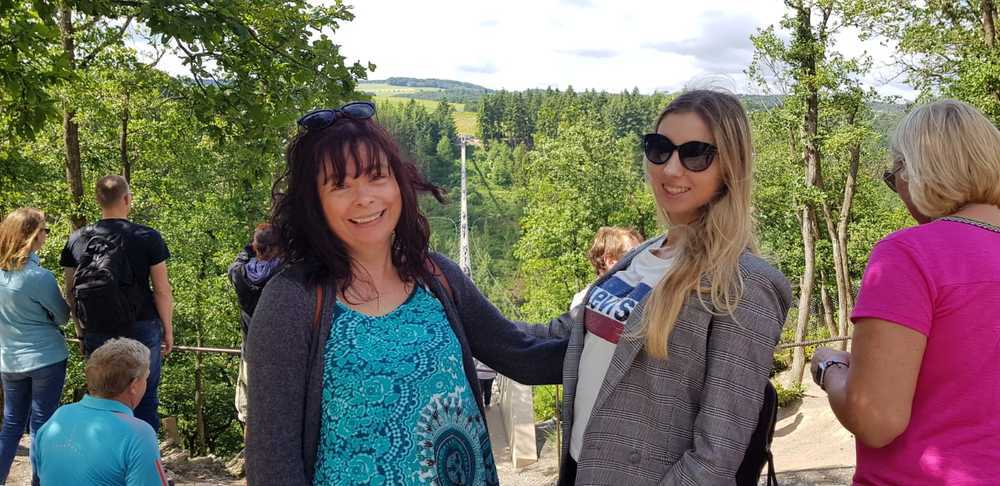 Gastmutter Manuela mit Sandra