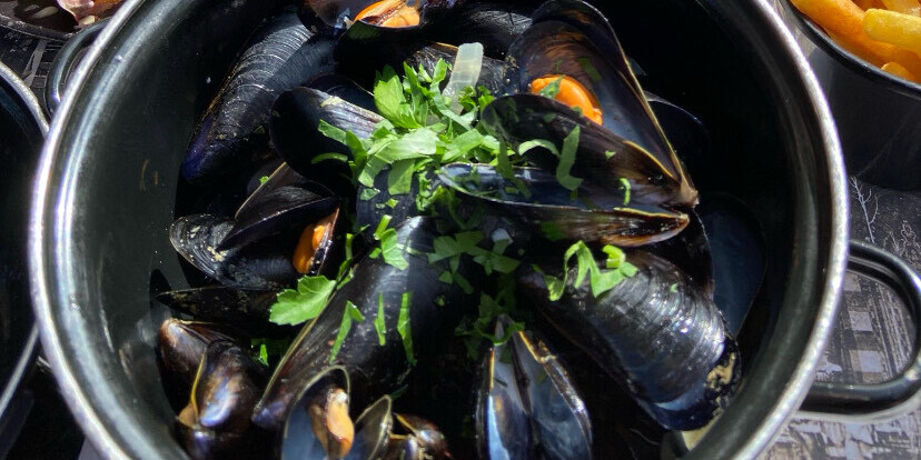 Miesmuscheln, eine Spezialität in Frankreich