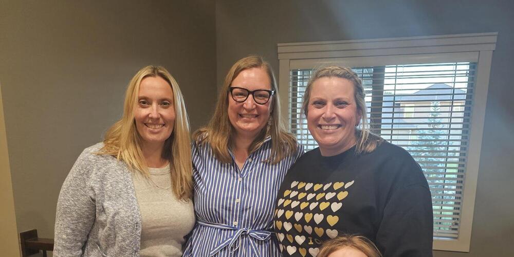 Immer noch ein gutes Team: Janine und ihre Gastschwestern beim Besuch in den USA2025.