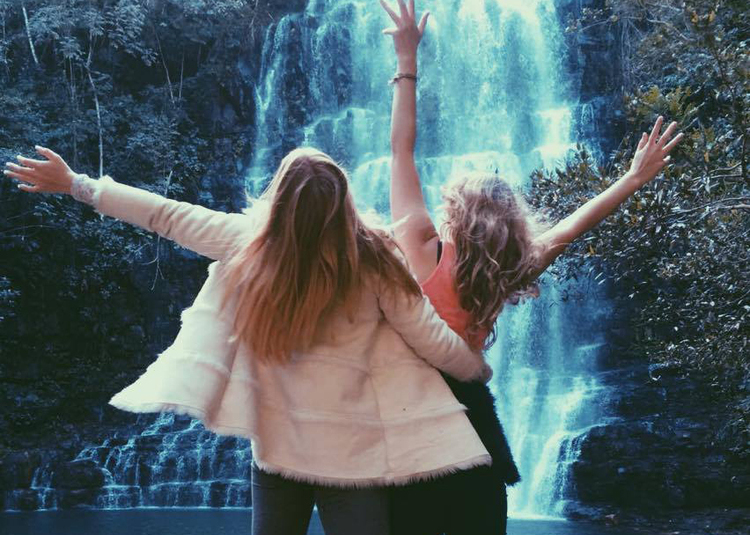 Austauschschülerin Maja mit ihrer Gastschwester